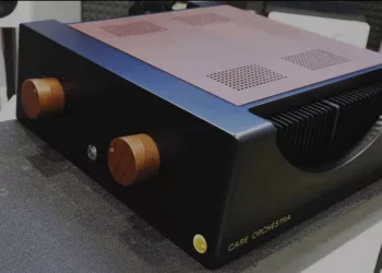 CARE Orchestra assortit sa gamme d&rsquo;enceintes acoustiques d&rsquo;un amplificateur intégré