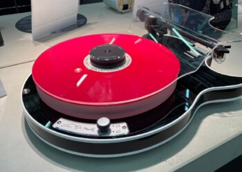 CLEARAUDIO Al di Meola : une édition spéciale en hommage au guitariste jazz