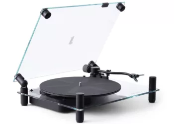 TRANSPARENT Turntable TT : une platine vinyle connectée Suédoise bien intrigante