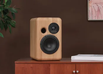 XAVIAN Unica : une enceinte compacte luxueuse, accessible, venue de Prague